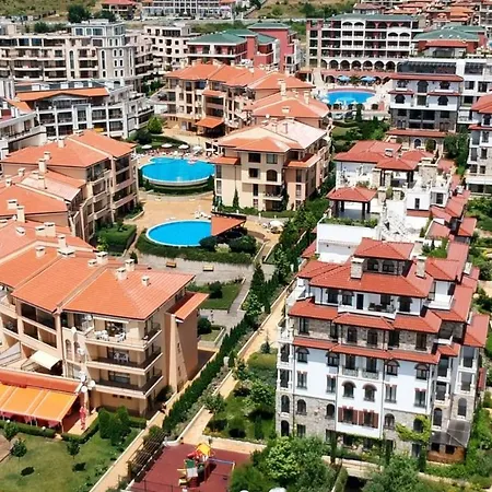 شقة Apartament S Vidom Na Bassein *
