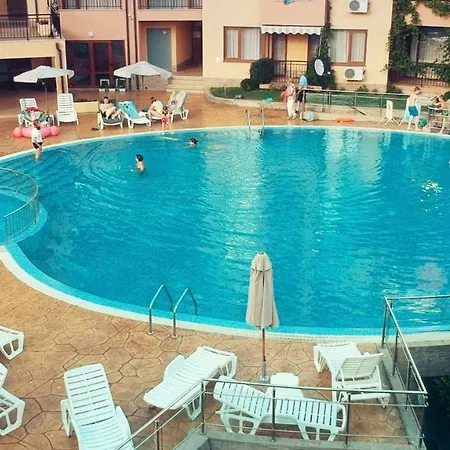 شقة Apartament S Vidom Na Bassein